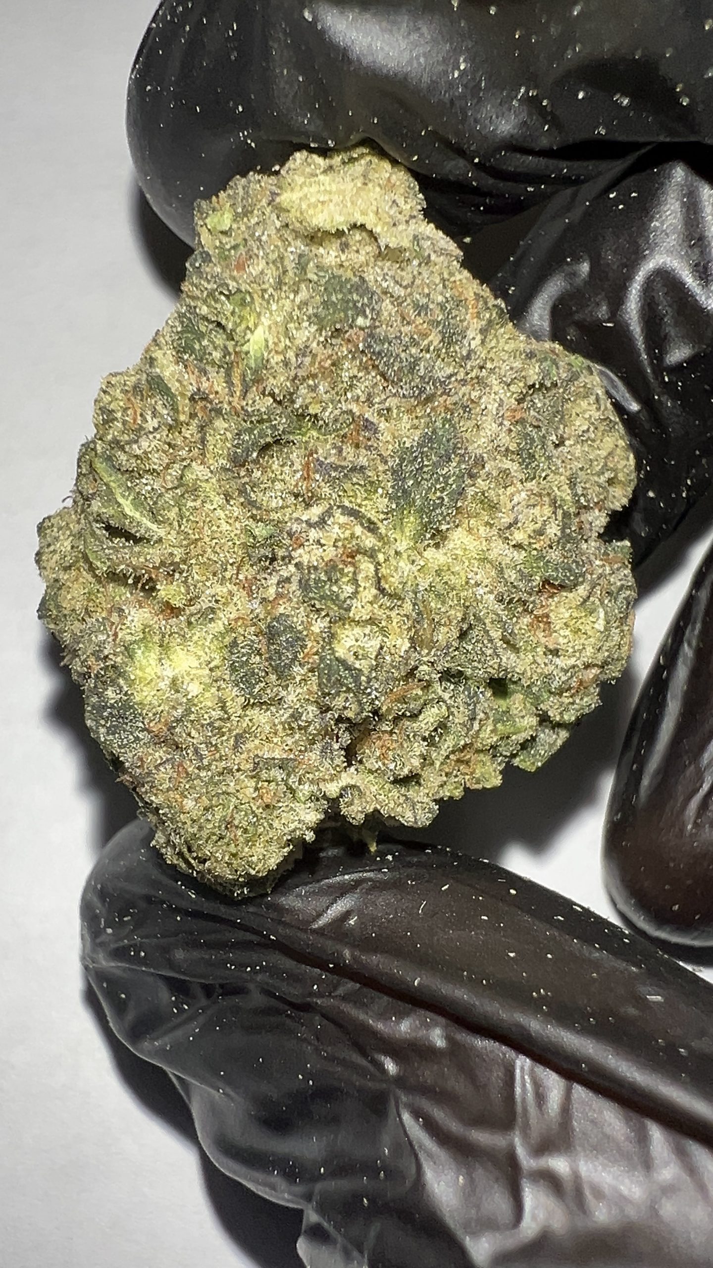 Cherry Runtz - THCA Flower (Hybrid) - Image 2