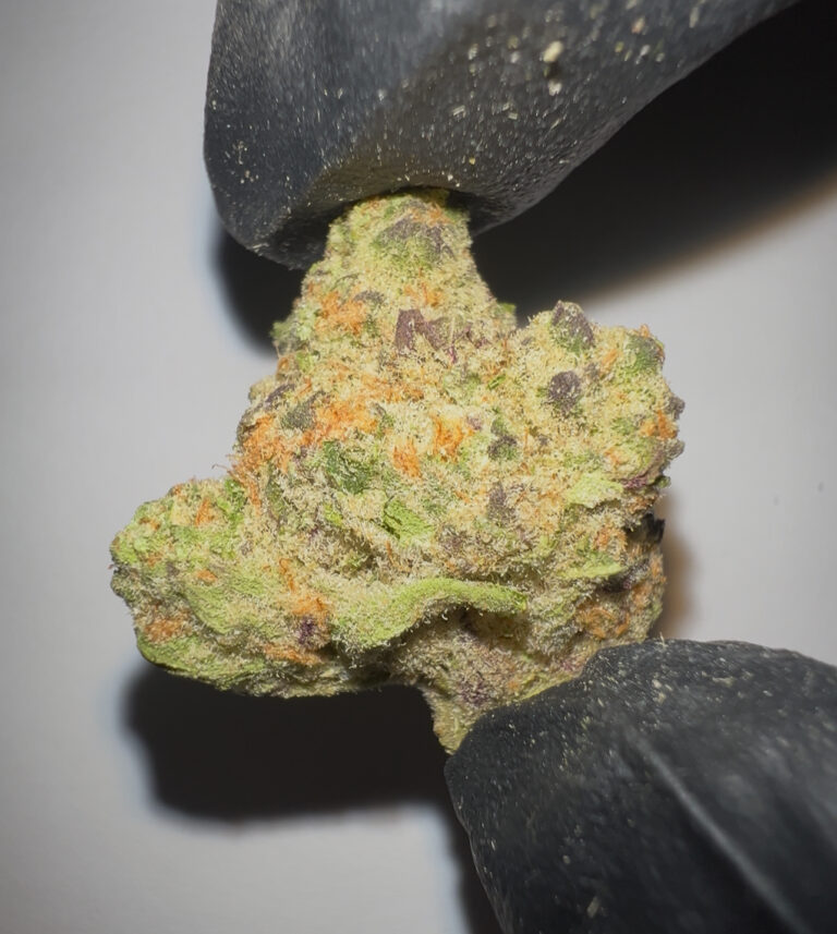 Mac Daddy - THCA Flower (Hybrid)