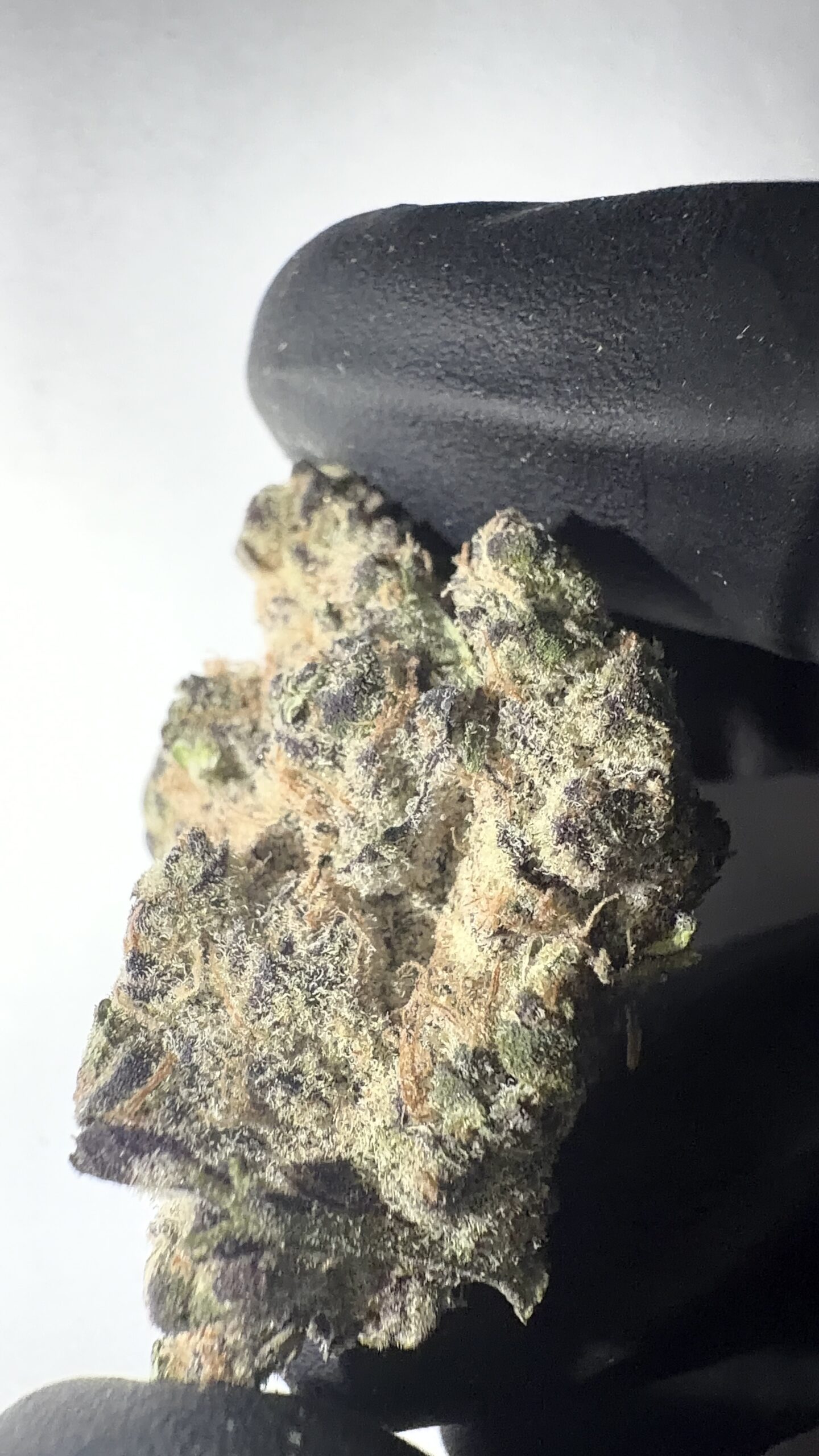 Oreoz - THCA Flower (Indica) - Image 3